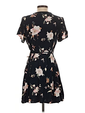 Abercrombie & Fitch Casual Dress (view 2)