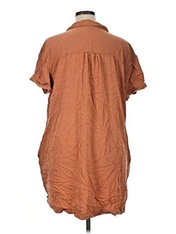 a.n.a. A New Approach Short Sleeve Blouse (view 2)