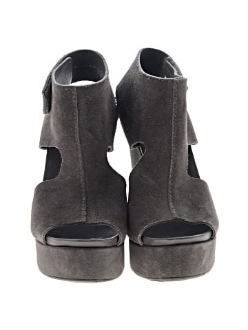 Pedro Garcia Wedges (view 2)
