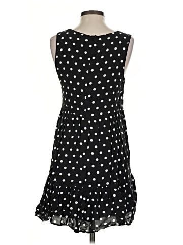 Urban Outfitters Casual Dress (view 2)