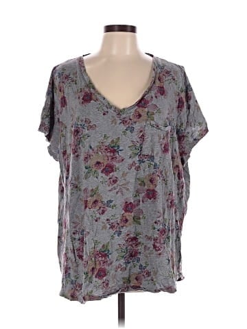 Torrid Short Sleeve T-Shirt (view 1)