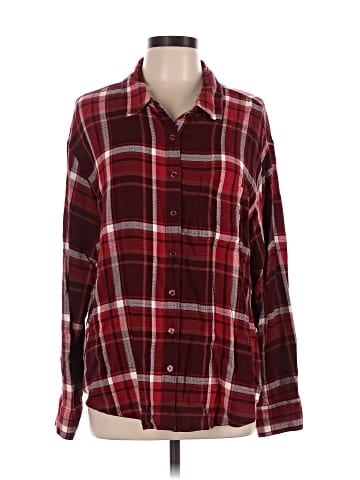Maurices Long Sleeve Button-Down Shirt (view 1)