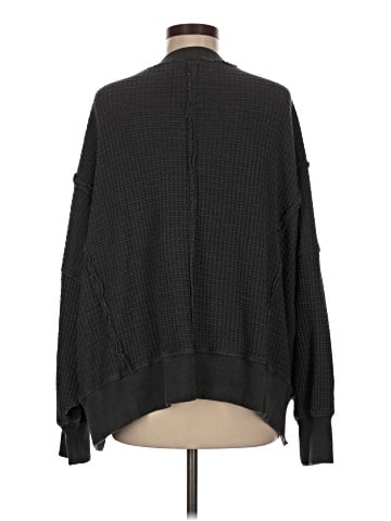 American Eagle Outfitters Pullover Sweater (view 2)