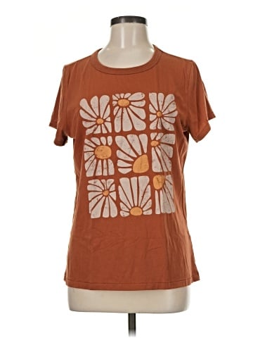 Maurices Short Sleeve T-Shirt (view 1)