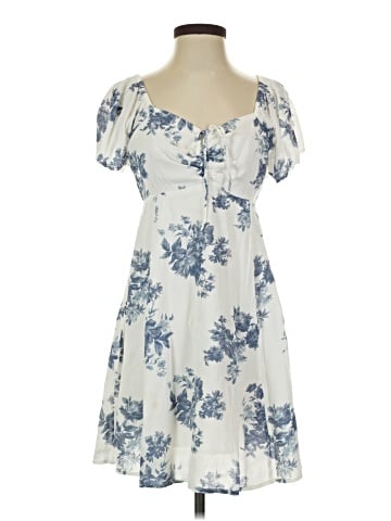 American Eagle Outfitters Casual Dress (view 1)