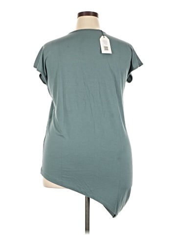 Universal Standard Short Sleeve Top (view 2)