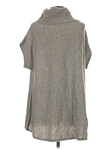 Vince. Poncho (view 2)
