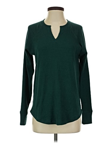 American Eagle Outfitters Pullover Sweater (view 1)