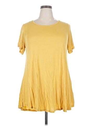 MONNURO Short Sleeve T-Shirt (view 1)