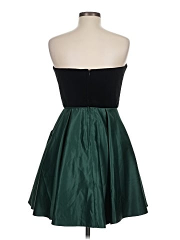 Blondie Nites Cocktail Dress (view 2)