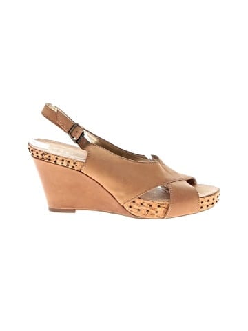 Reba Wedges (view 1)