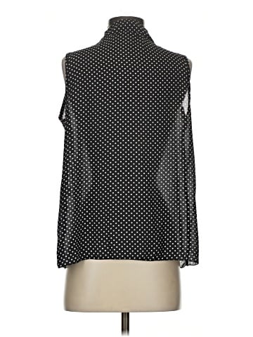 Jon & Anna Sleeveless Blouse (view 2)