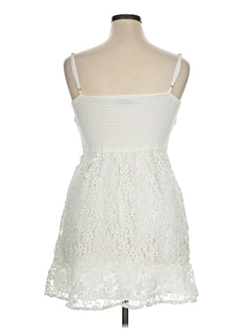 Abercrombie & Fitch Cocktail Dress (view 2)