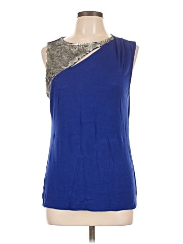 Jennifer Lopez Sleeveless Top (view 1)