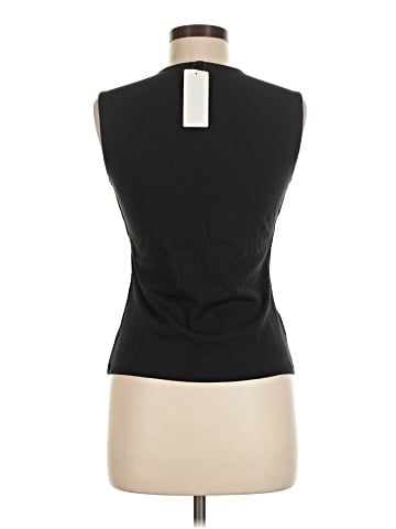 Uniqlo Sleeveless T-Shirt (view 2)