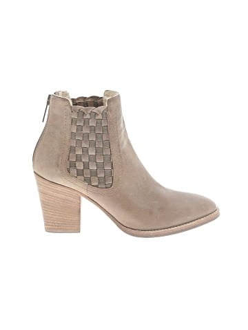 AQUATALIA Ankle Boots (view 1)