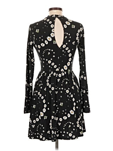 Forever 21 Cocktail Dress (view 2)