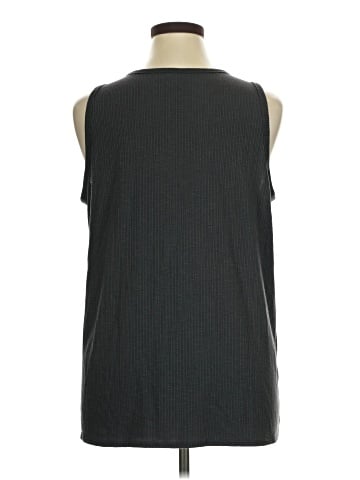 LUXE Sleeveless T-Shirt (view 2)