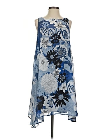 Signature by Robbie Bee Casual Dress (view 1)