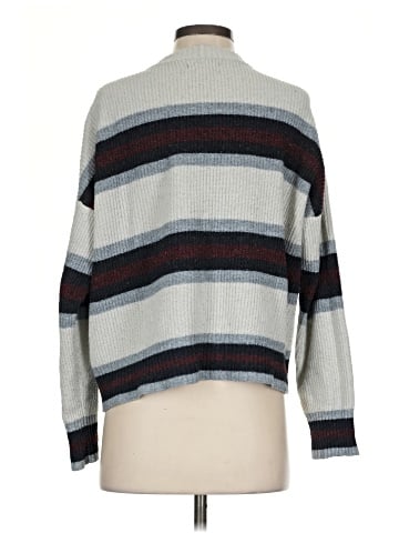 American Eagle Outfitters Pullover Sweater (view 2)