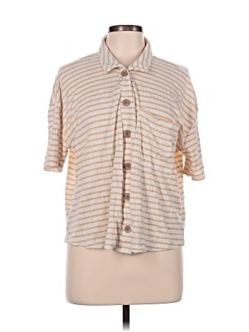 Torrid Short Sleeve Button-Down Shirt (view 1)