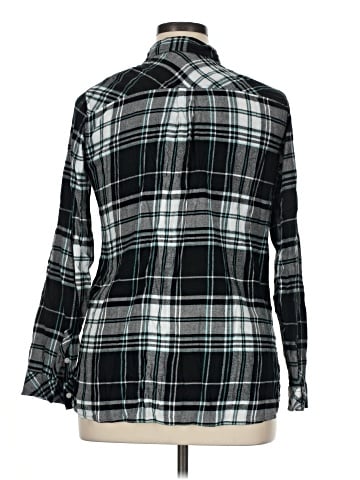 Croft & Barrow Long Sleeve Button-Down Shirt (view 2)