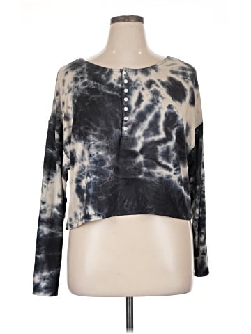 Trixxi Long Sleeve Henley (view 1)