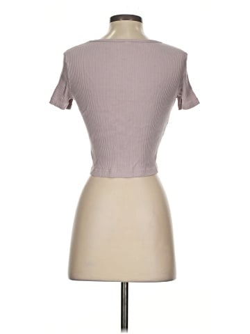 Uniqlo Short Sleeve T-Shirt (view 2)