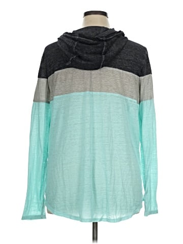 Maurices Long Sleeve T-Shirt (view 2)