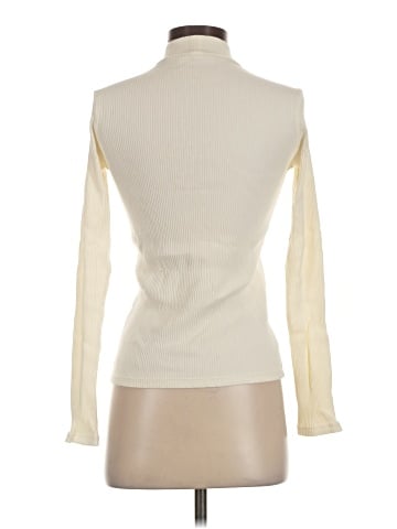 Uniqlo Long Sleeve Turtleneck (view 2)