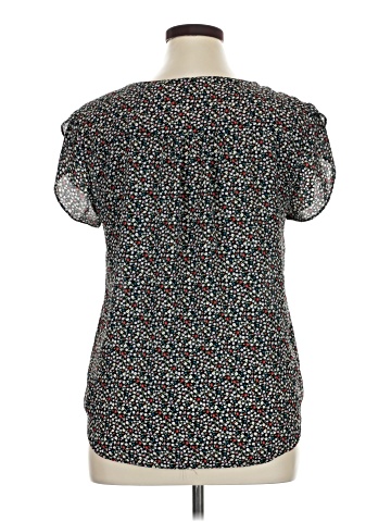Lily White Short Sleeve Blouse (view 2)