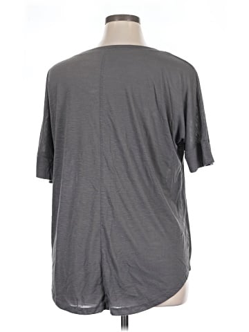 Lane Bryant 3/4 Sleeve T-Shirt (view 2)