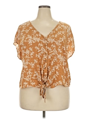 Torrid Short Sleeve Blouse (view 1)