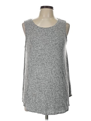 Old Navy Sleeveless T-Shirt (view 1)