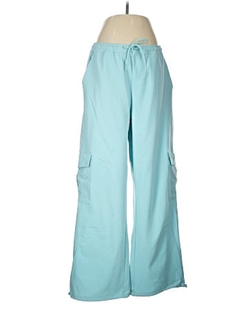 Gilly Hicks Cargo Pants (view 1)