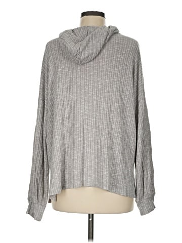 American Eagle Outfitters Pullover Sweater (view 2)