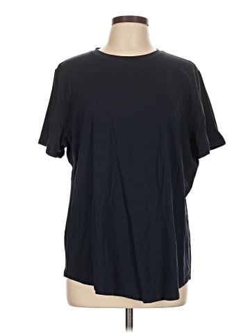 Lululemon Athletica Short Sleeve T-Shirt (view 1)