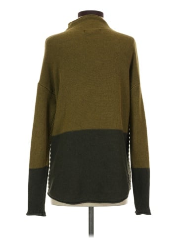 Tahari Long Sleeve Top (view 2)