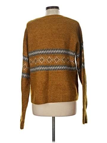 Hem & Thread Pullover Sweater (view 2)