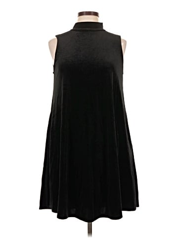 Agnes & Dora Casual Dress (view 1)