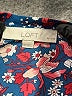 Ann Taylor LOFT 100% Polyester Floral Blue Short Sleeve Blouse Size M (petite) - photo 7