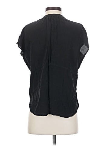 Amour Vert Short Sleeve Blouse (view 2)