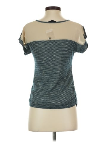E&M Collection Short Sleeve Top (view 2)