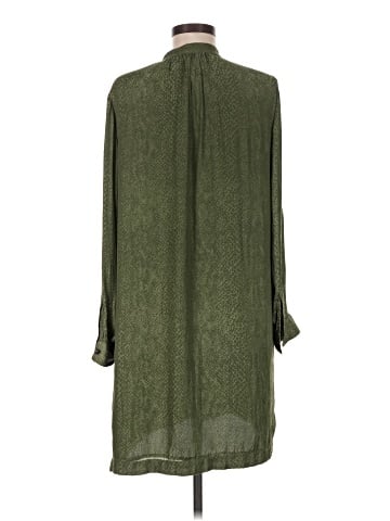 Banana Republic Casual Dress (view 2)