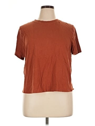 Forever 21 Short Sleeve T-Shirt (view 1)