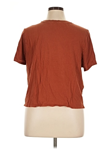 Forever 21 Short Sleeve T-Shirt (view 2)