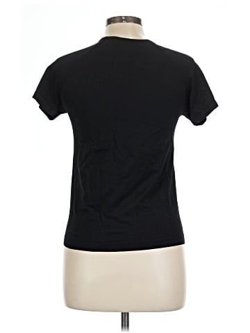 Uniqlo Short Sleeve T-Shirt (view 2)