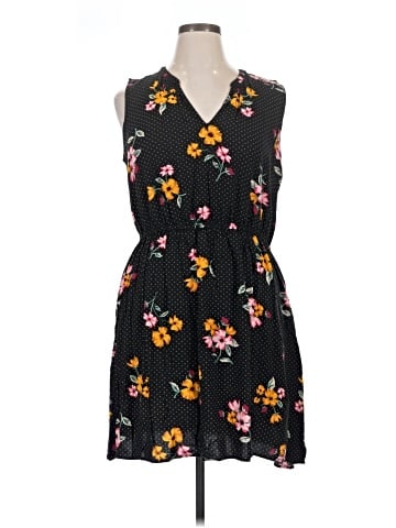 Old Navy Casual Dress (view 1)