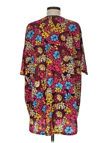 Lularoe 3/4 Sleeve Top (view 2)
