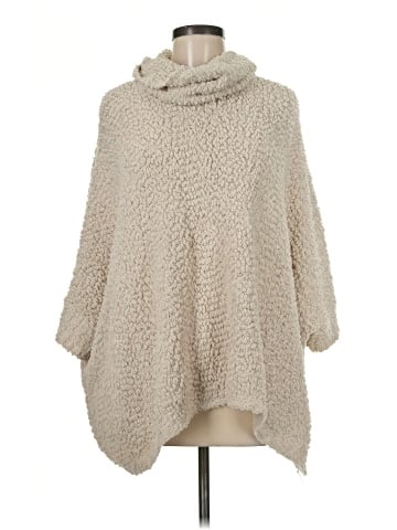 Romeo & Juliet Couture Poncho (view 1)